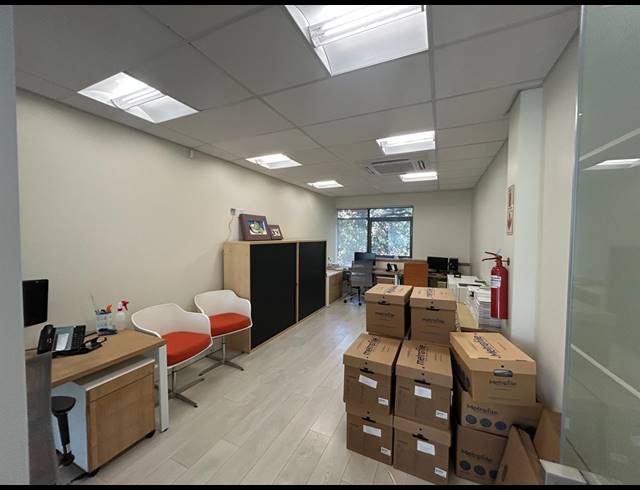 415M² BUILDING TO LET IN NEWLANDS